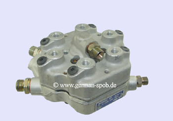 0438100084 Brandstof verdeler Bosch  | Mercedes M110 280 SE W123 W116 R107 C107 W460 | geregenereerd 0 438 100 084 Bosch 0438100084, 0986438084, 0 438 100 084, 0 986 438 084 Mercedes W123, W116, R107, C107, W460 mit M110