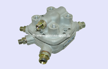 0438101010 Brandstof verdeler Bosch  | Mercedes W201 2.3 16 V | geregenereerd 0 438 101 010 Mercedes / BOSCH 0438101009,  0438101010, 0986438209, F026TX2032, 0 438 101 010, 0 438 101 009 Mercedes M 102.983 190 W201 E 2.3-16