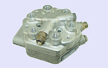 0438101044 Brandstof verdeler Bosch  | Mercedes M104 W124 SL R129 300 24V | geregenereerd 0 438 101 044 BOSCH 0438101044, 0986438243, F026TX2036, 0 438 101 044, 0 986 438 243 
